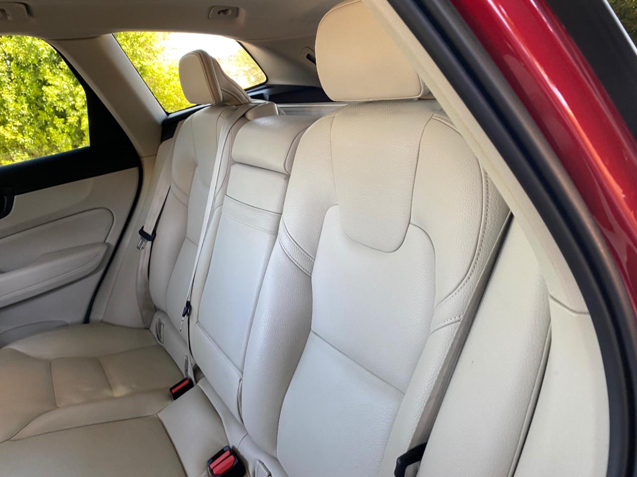 Volvo XC60 T5 AWD Momentum 2021