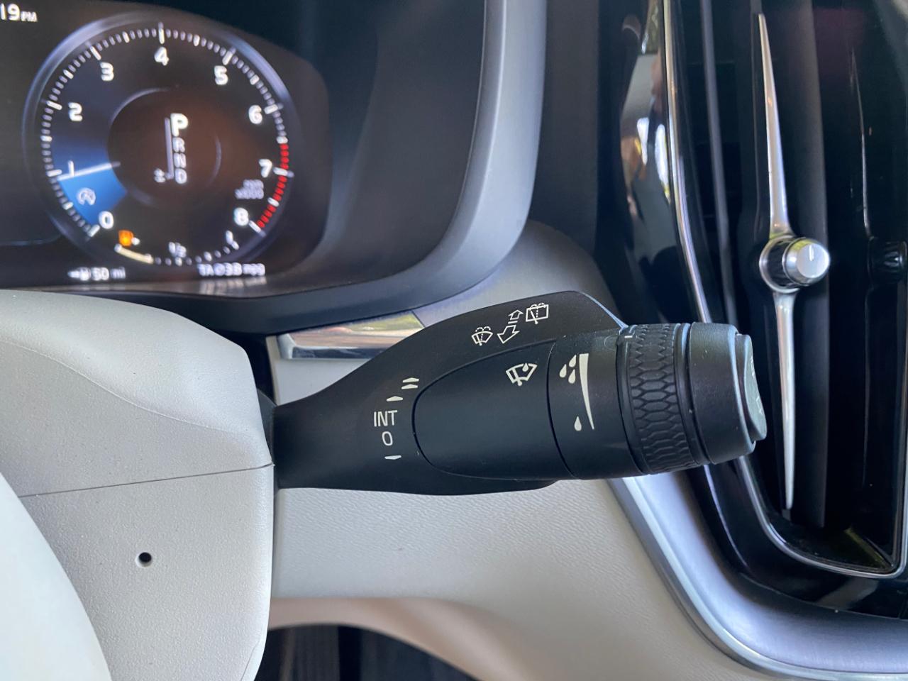 Volvo XC60 T5 AWD Momentum 2021