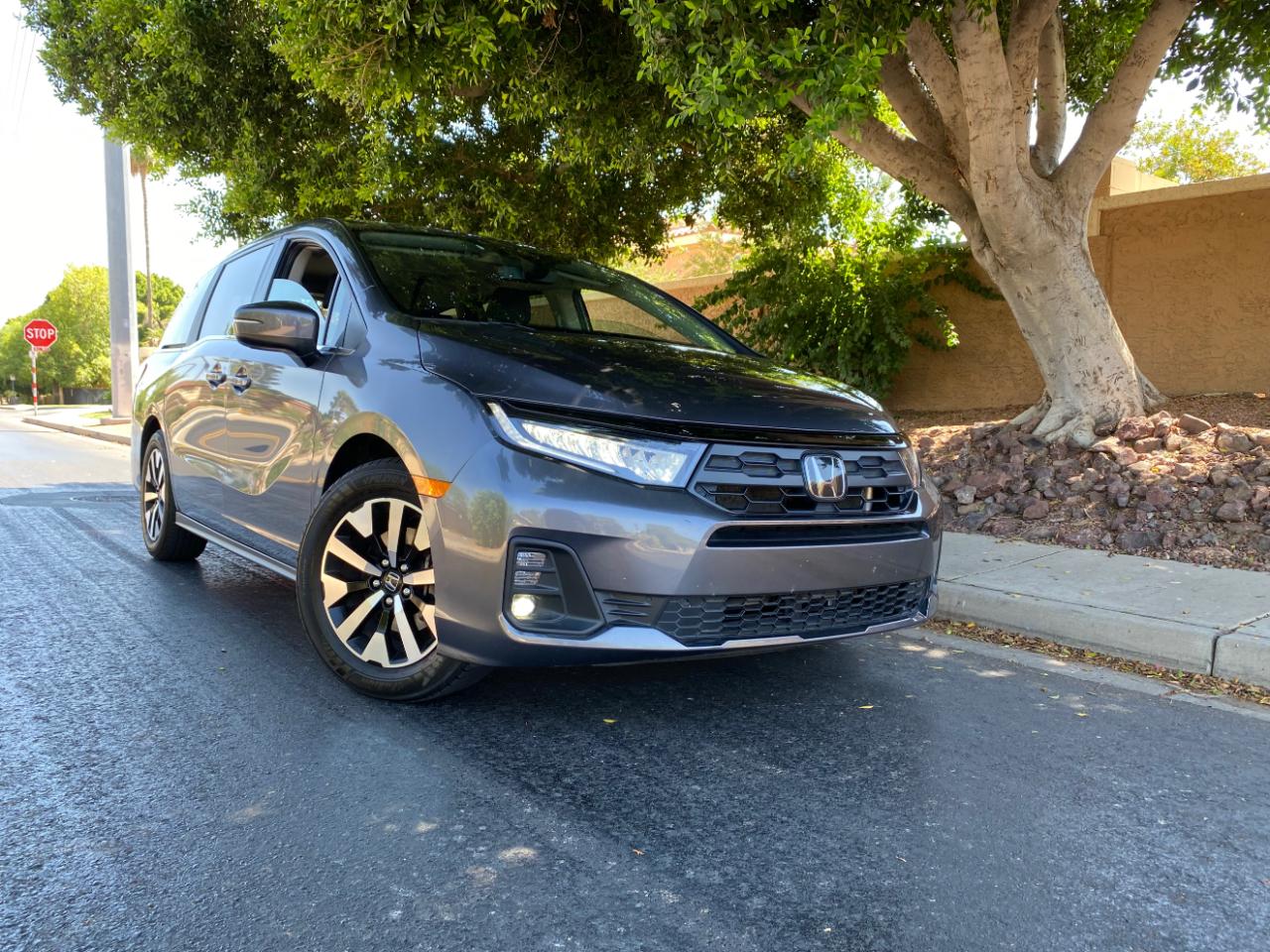 Honda Odyssey EX-L Auto 2025