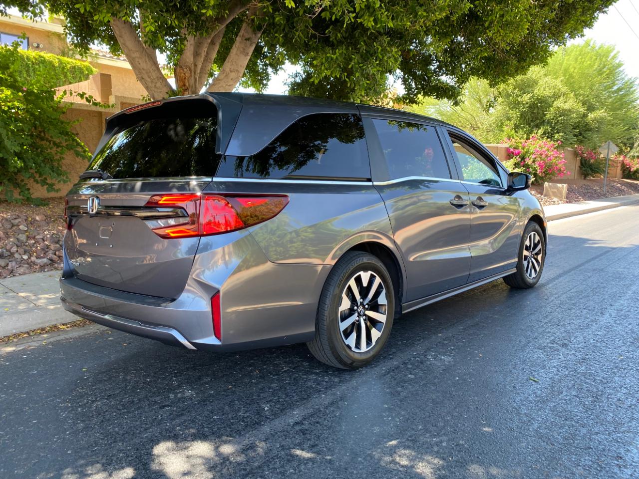Honda Odyssey EX-L Auto 2025