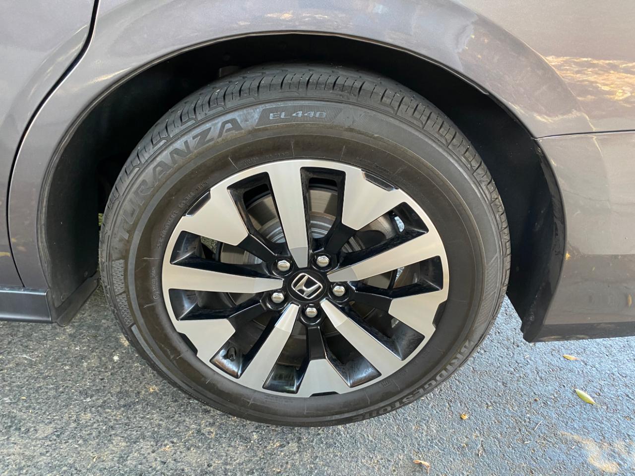 Honda Odyssey EX-L Auto 2025