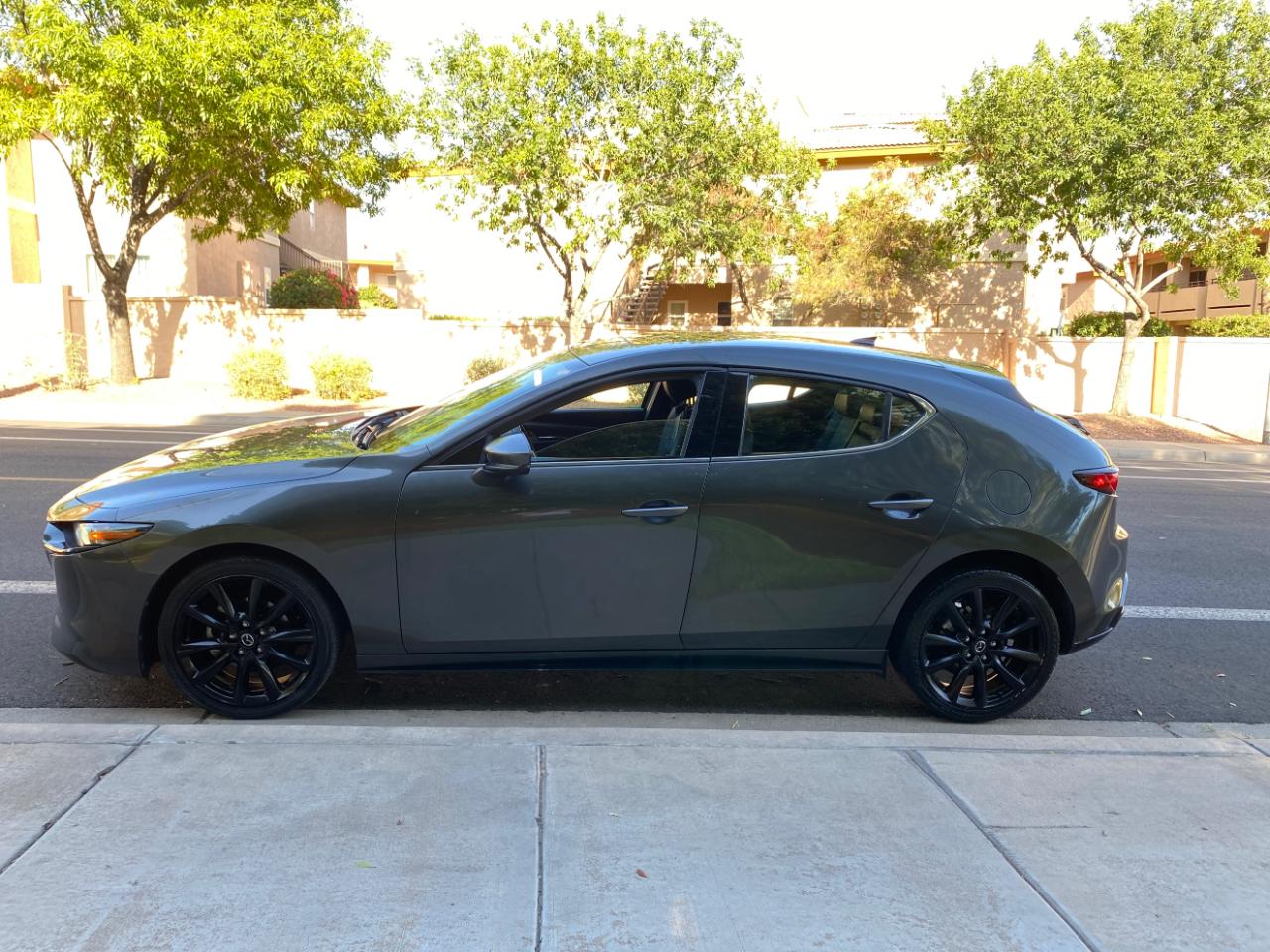 Mazda Mazda3 Hatchback Premium Manual FWD 2021