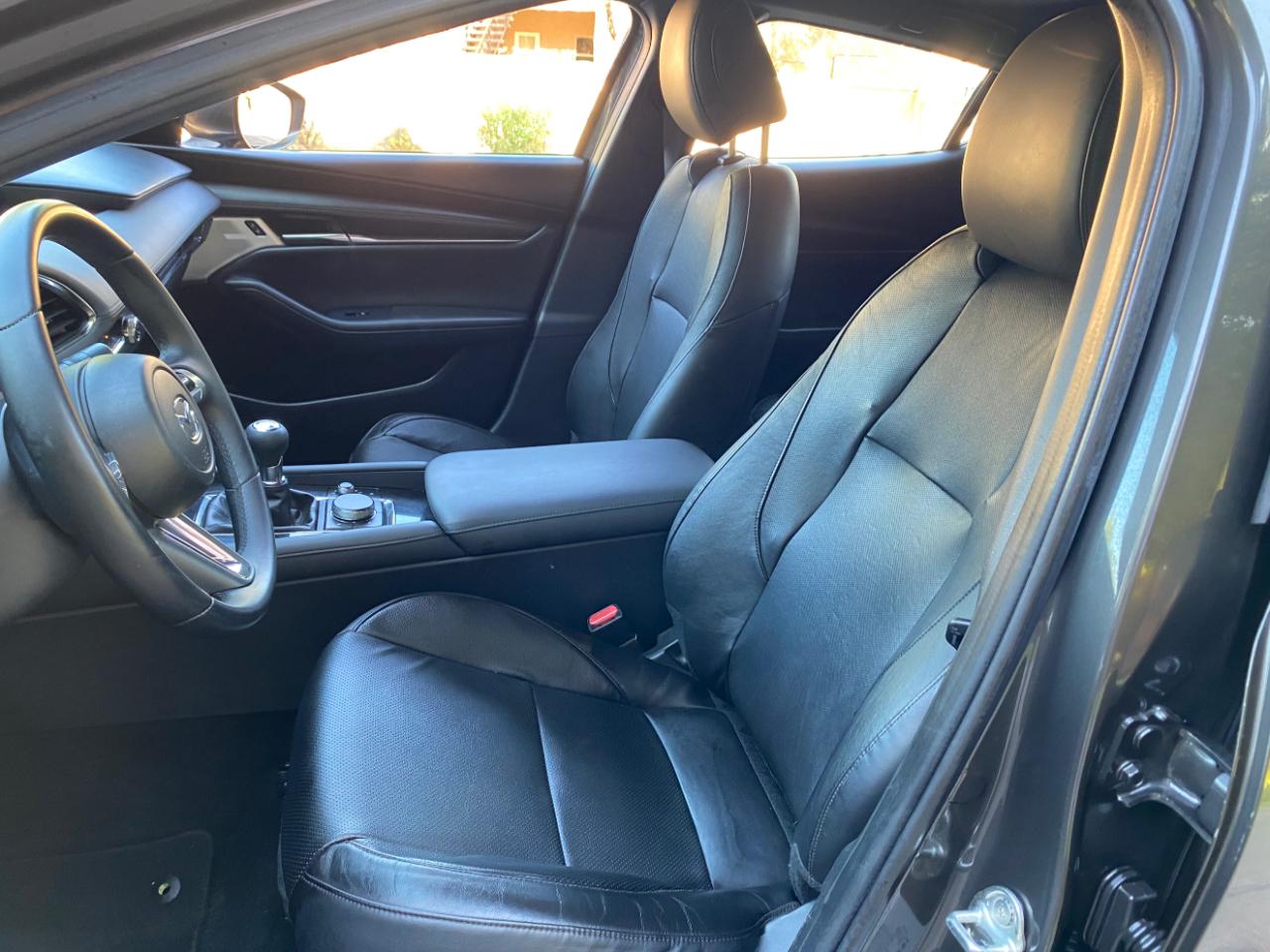 Mazda Mazda3 Hatchback Premium Manual FWD 2021