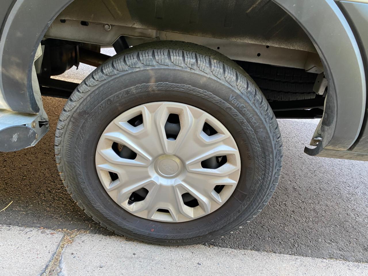 Ford Transit Cargo Van T-250 130" Low Rf 9070 GVWR RWD 2025