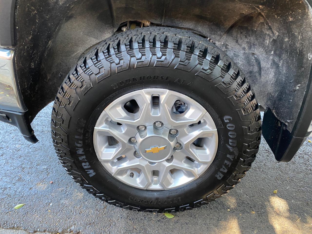 Chevrolet Silverado 2500HD 4WD Crew Cab 159" LT 2023