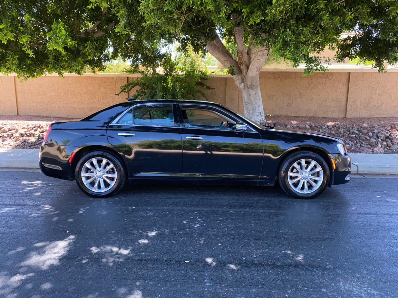 Chrysler 300 Limited AWD 2019