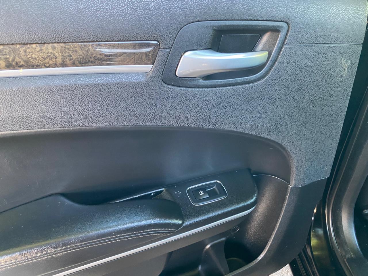 Chrysler 300 Limited AWD 2019