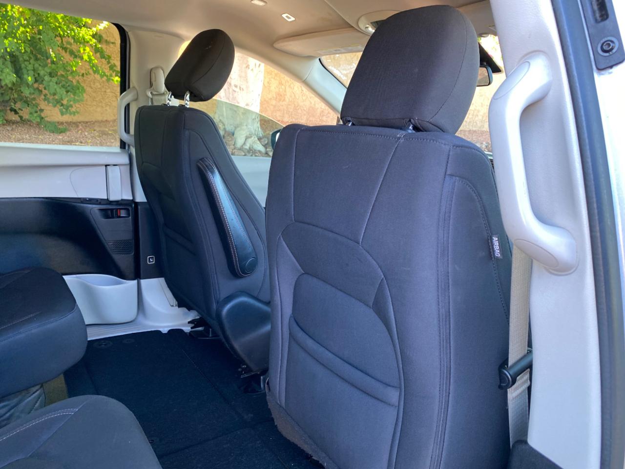 Chrysler Pacifica LX FWD 2019