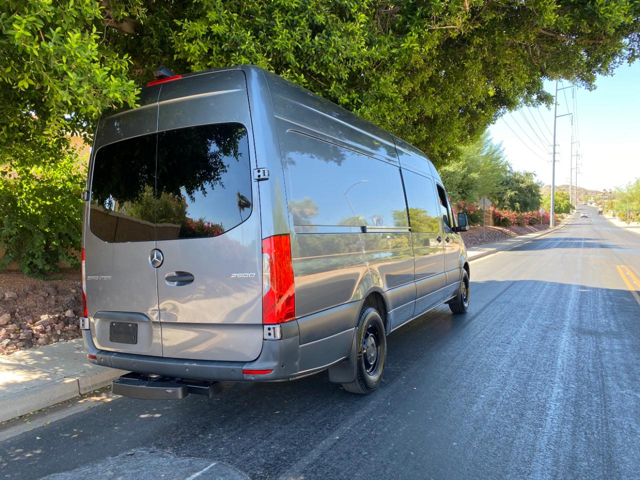 Mercedes-Benz Sprinter Van 2500 High Roof V6 170" RWD 2021