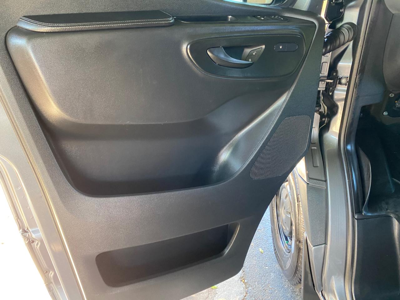 Mercedes-Benz Sprinter Van 2500 High Roof V6 170" RWD 2021