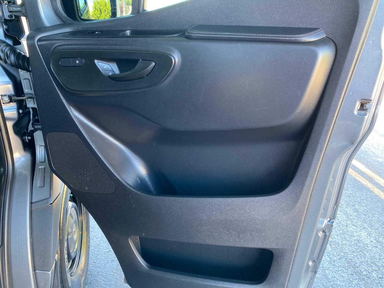 Mercedes-Benz Sprinter Van 2500 High Roof V6 170" RWD 2021
