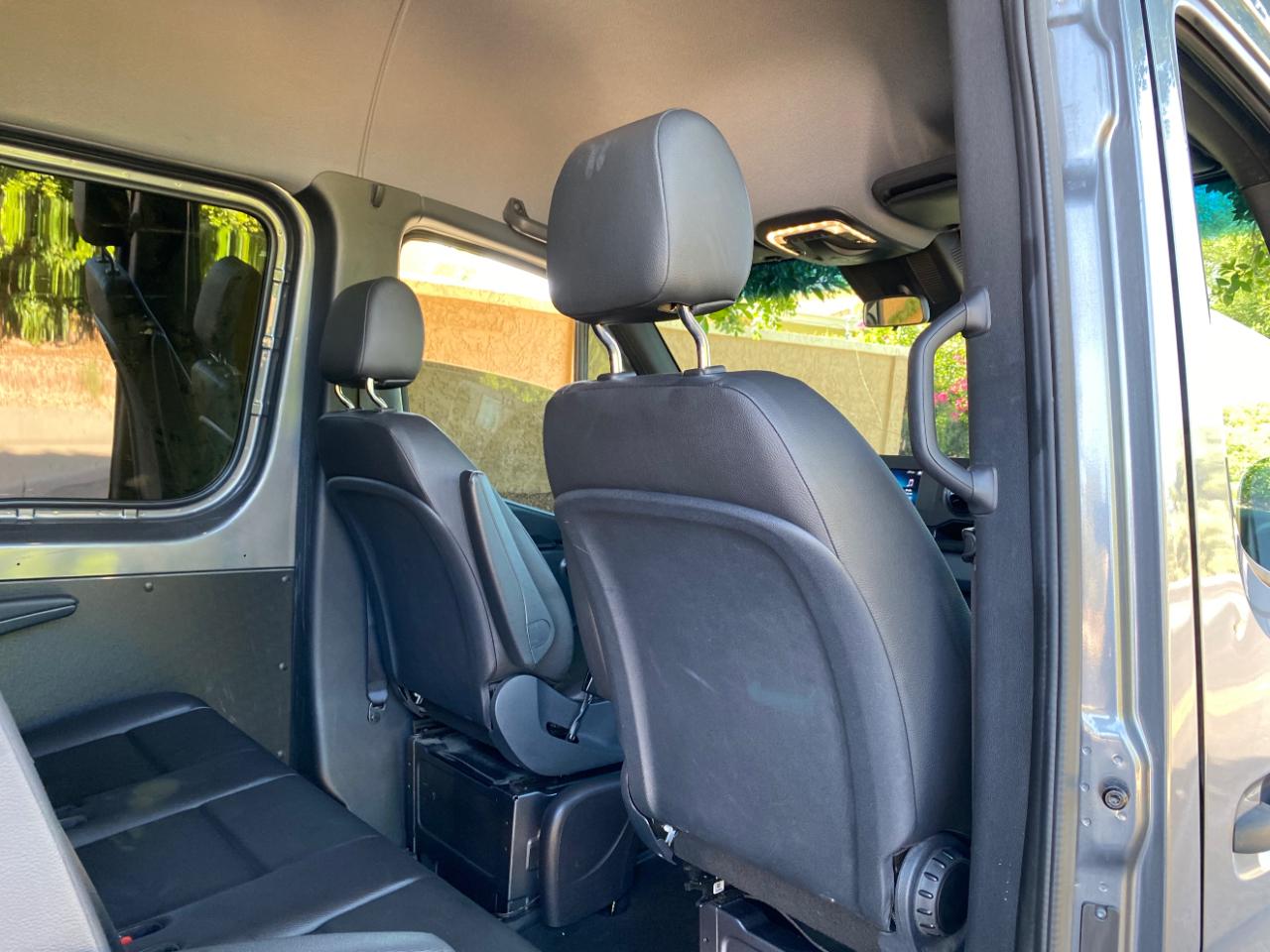 Mercedes-Benz Sprinter Van 2500 High Roof V6 170" RWD 2021
