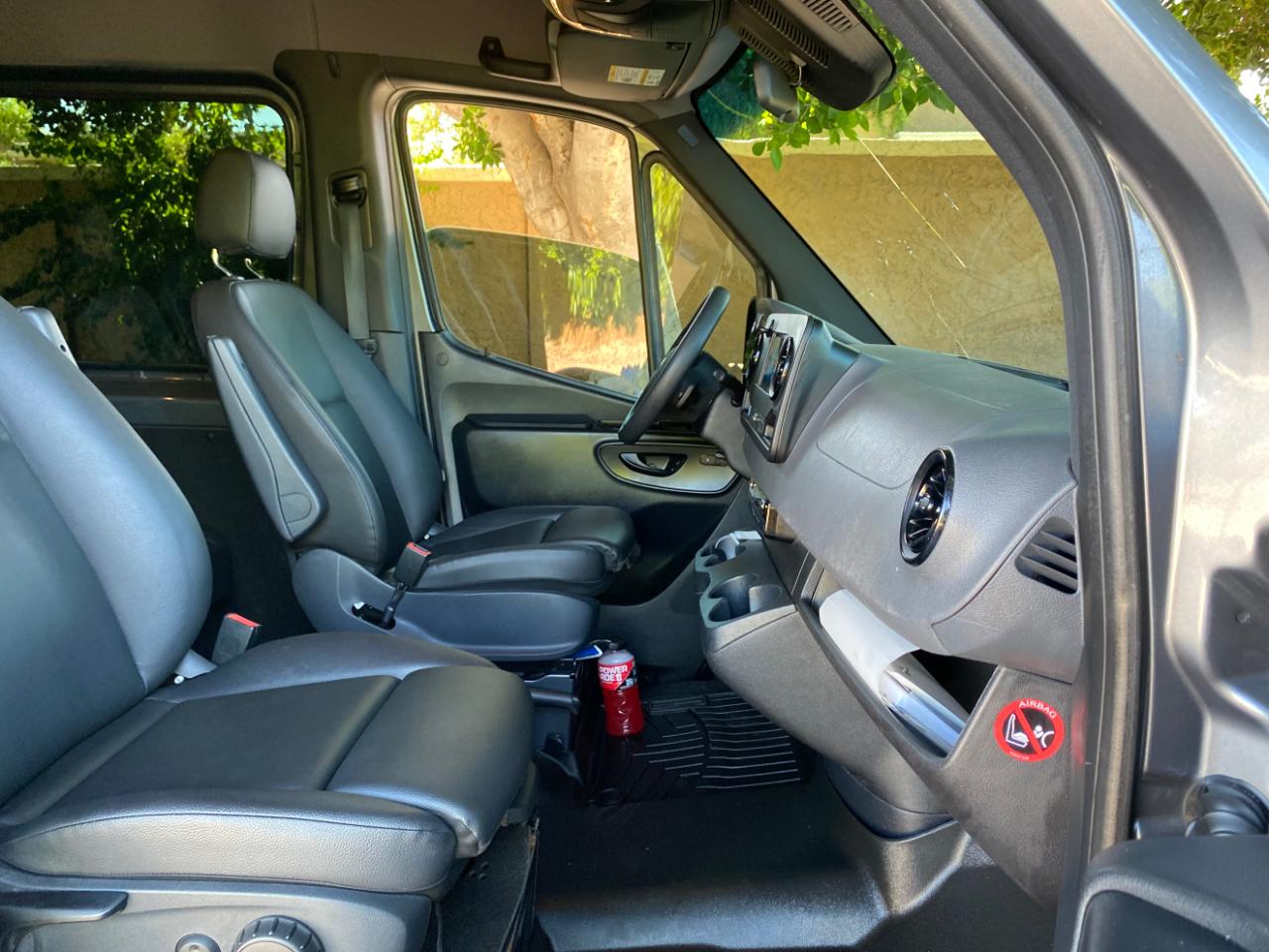 Mercedes-Benz Sprinter Van 2500 High Roof V6 170" RWD 2021