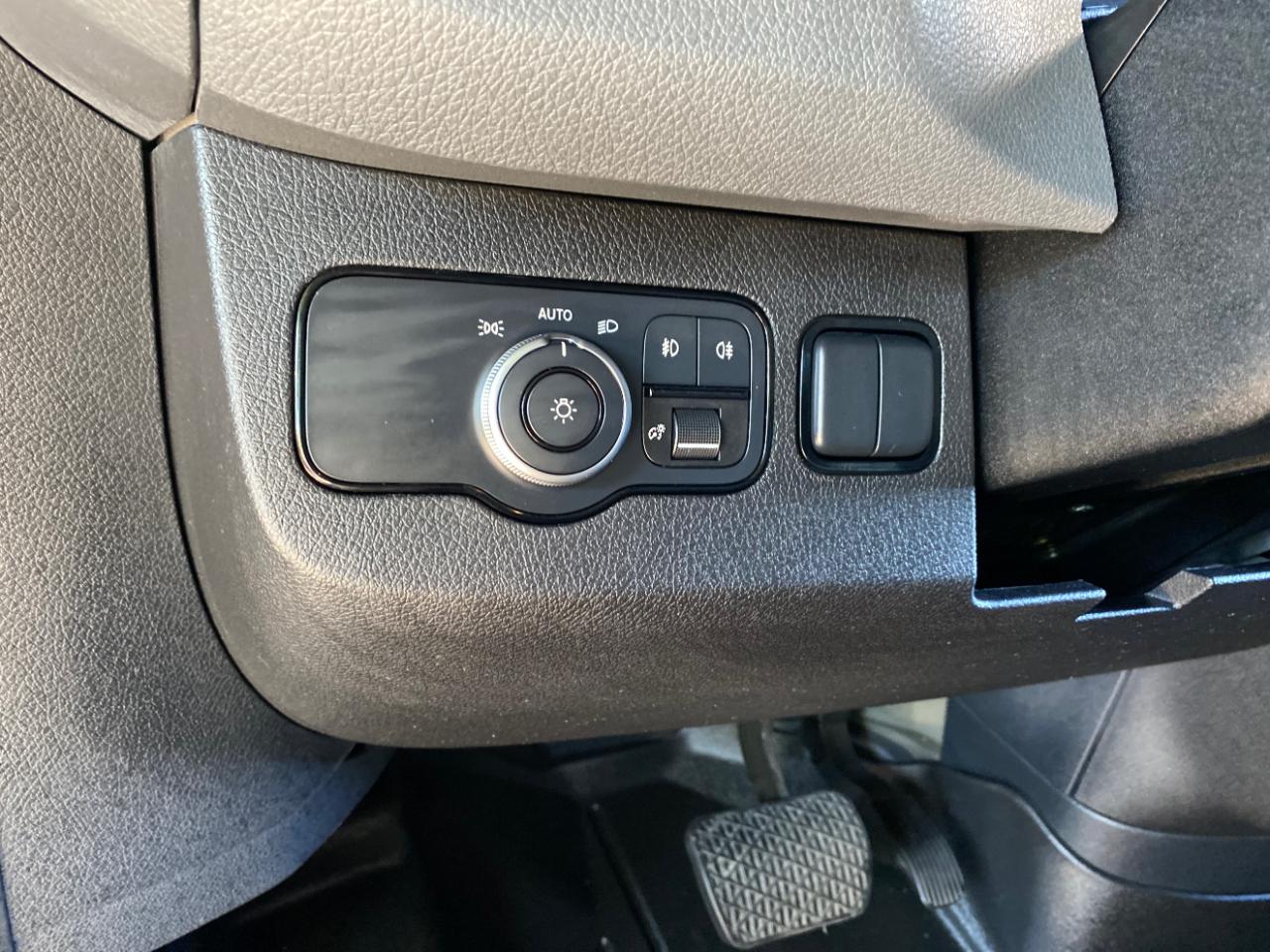 Mercedes-Benz Sprinter Van 2500 High Roof V6 170" RWD 2021