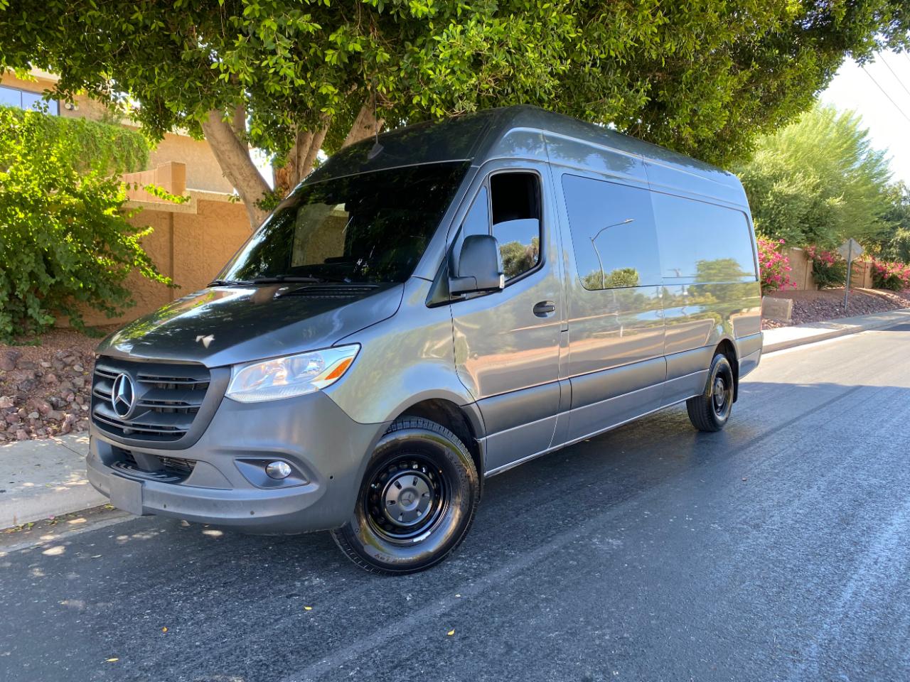 Mercedes-Benz Sprinter Van 2500 High Roof V6 170" RWD 2021