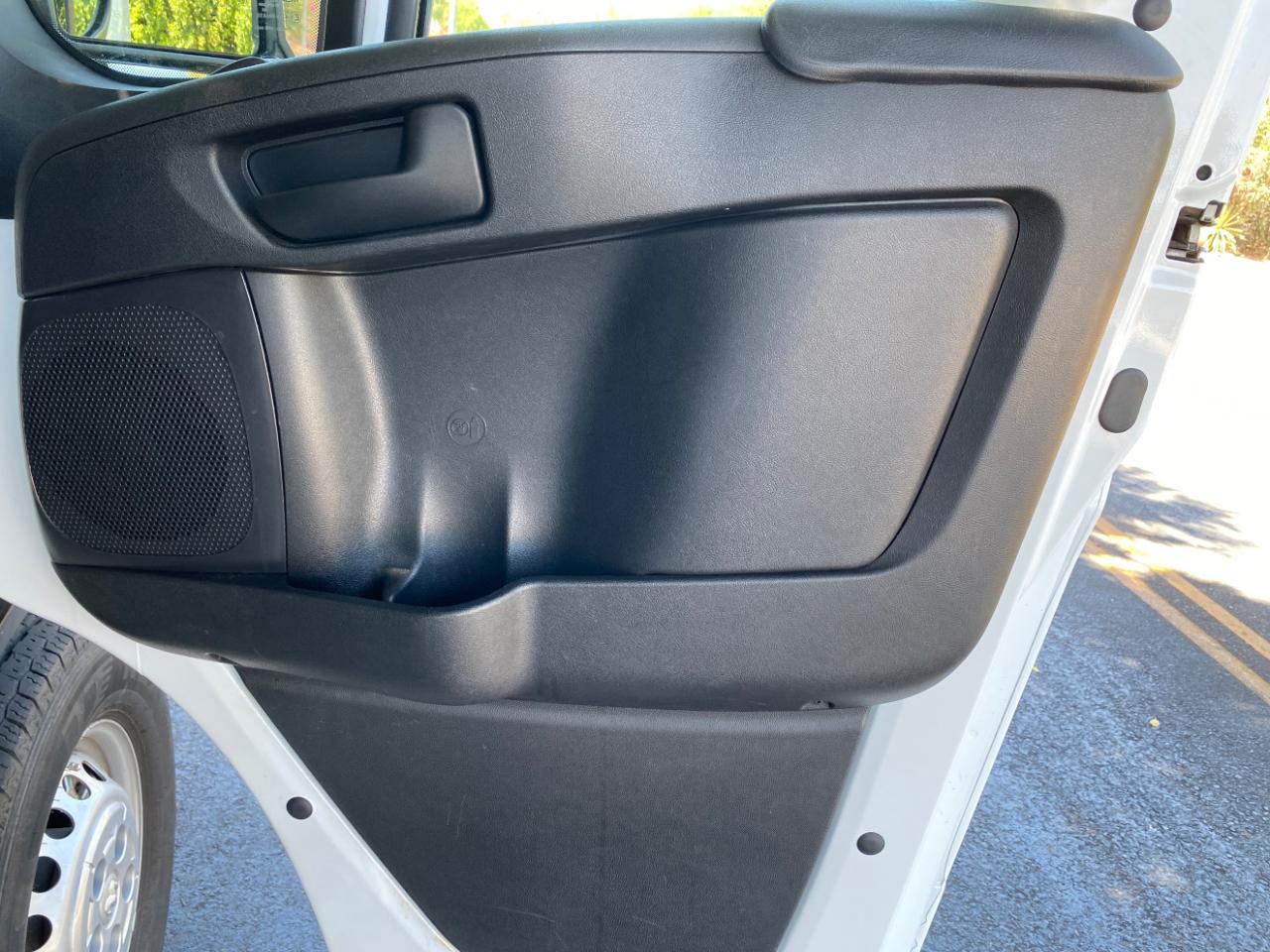 RAM ProMaster Cargo Van Tradesman 2500 Low Roof 136" WB w/Pass Seat 2025