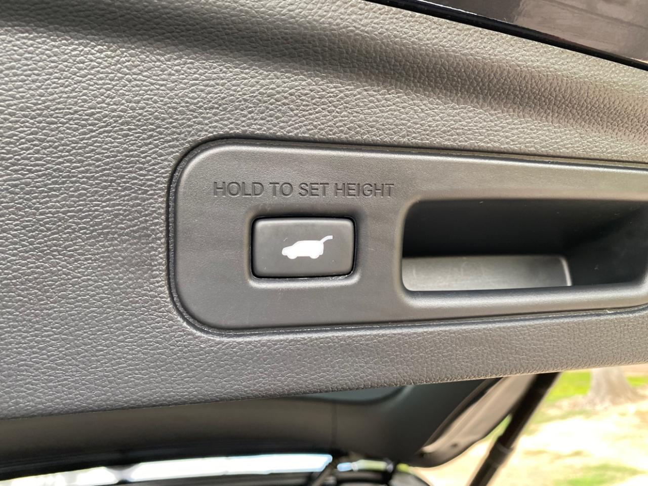 Acura MDX SH-AWD w/Technology Package 2024