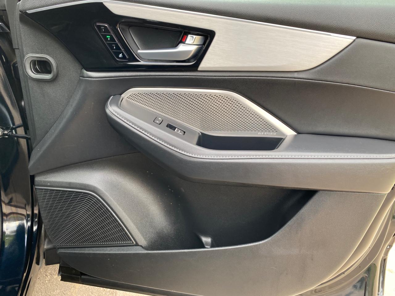 Acura MDX SH-AWD w/Technology Package 2024