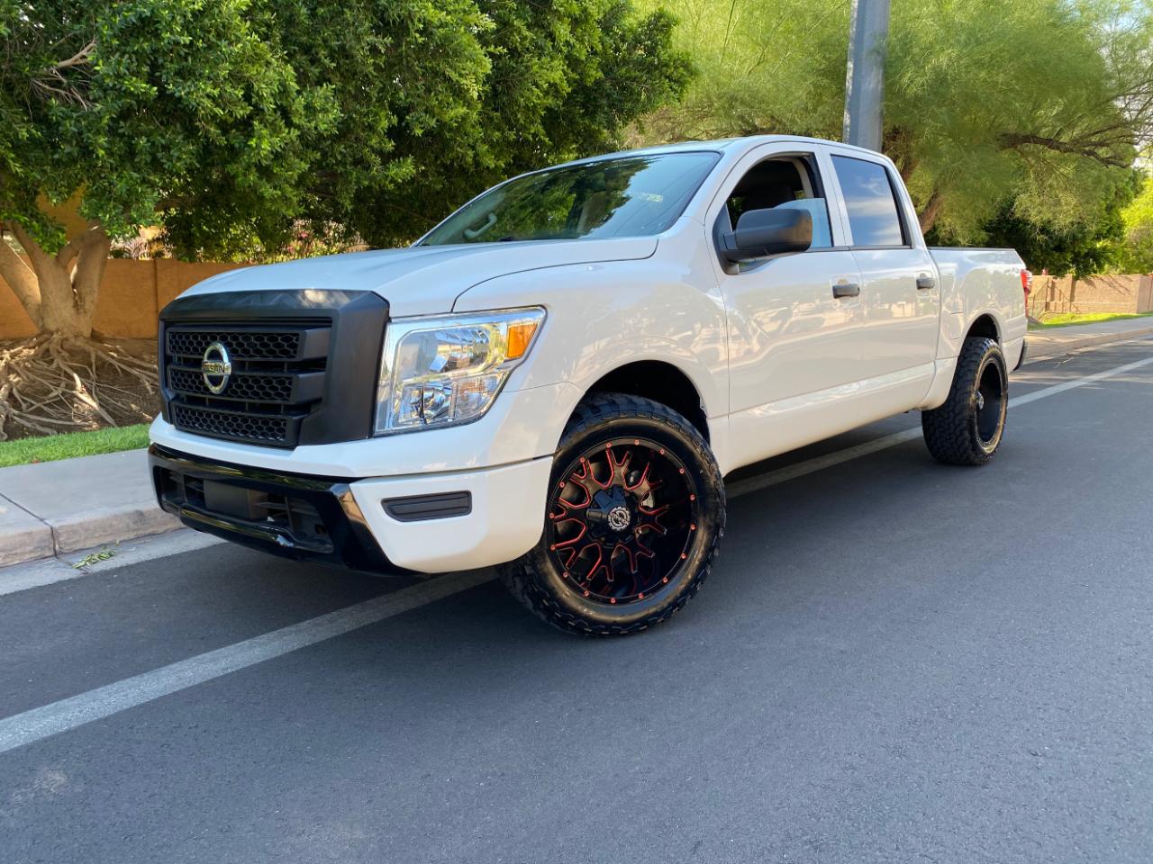 Nissan Titan 4x2 Crew Cab S 2022