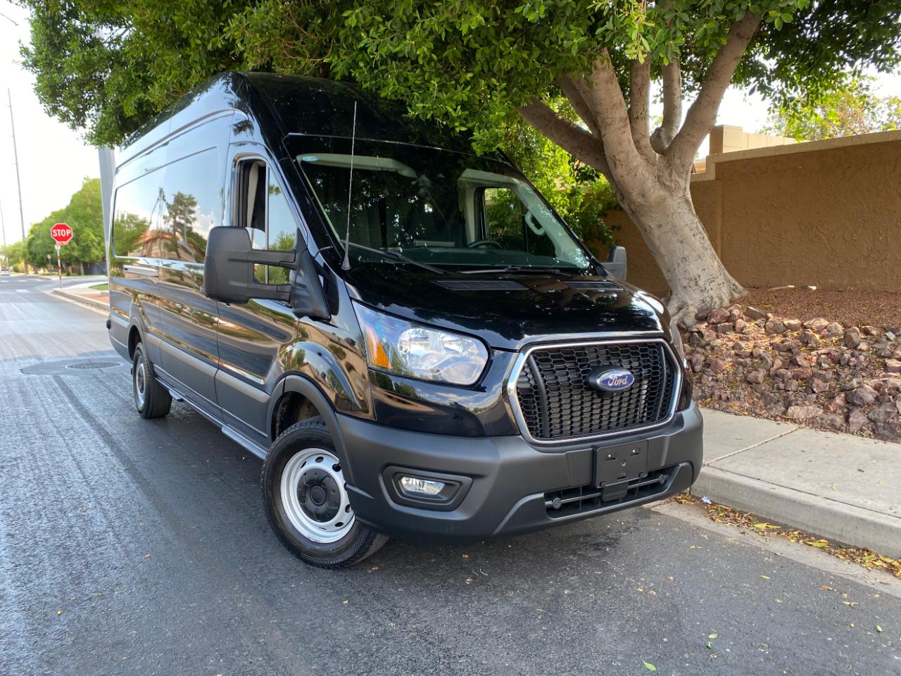Ford Transit Cargo Van T-250 148" EL Hi Rf 9070 GVWR RWD 2023