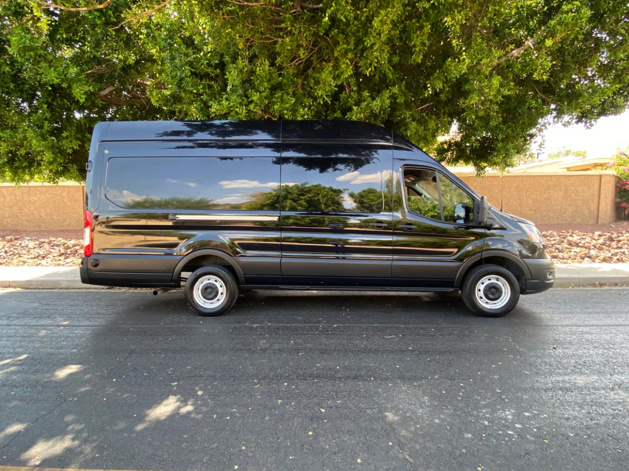 Ford Transit Cargo Van T-250 148" EL Hi Rf 9070 GVWR RWD 2023