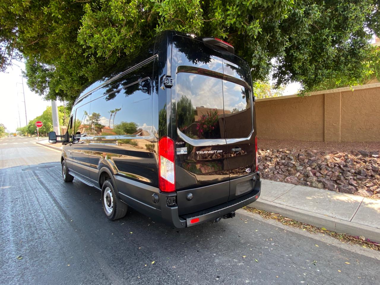 Ford Transit Cargo Van T-250 148" EL Hi Rf 9070 GVWR RWD 2023