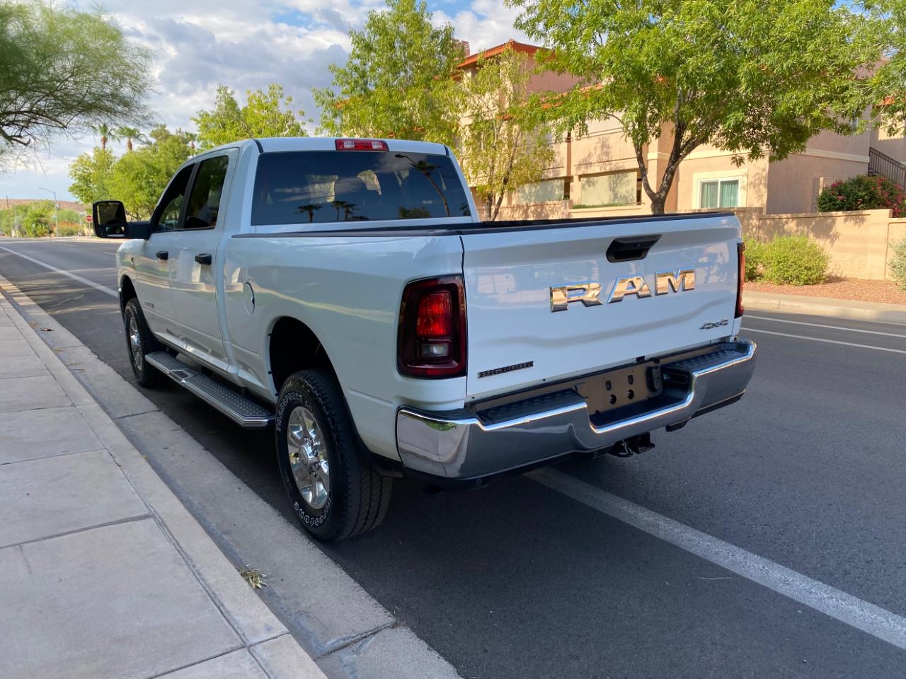 RAM 2500 Big Horn 4x4 Crew Cab 6'4" Box 2025