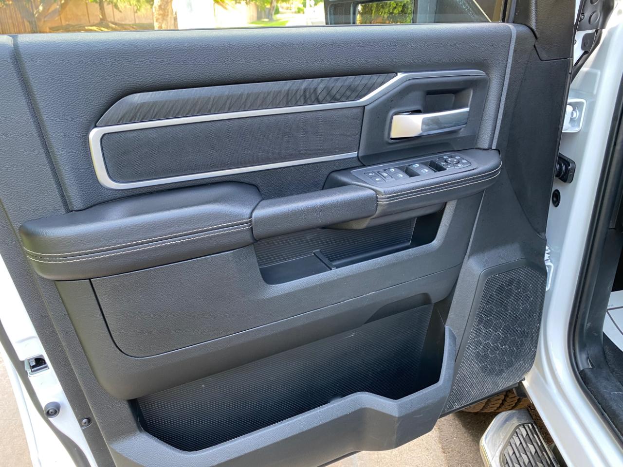 RAM 2500 Big Horn 4x4 Crew Cab 6'4" Box 2025