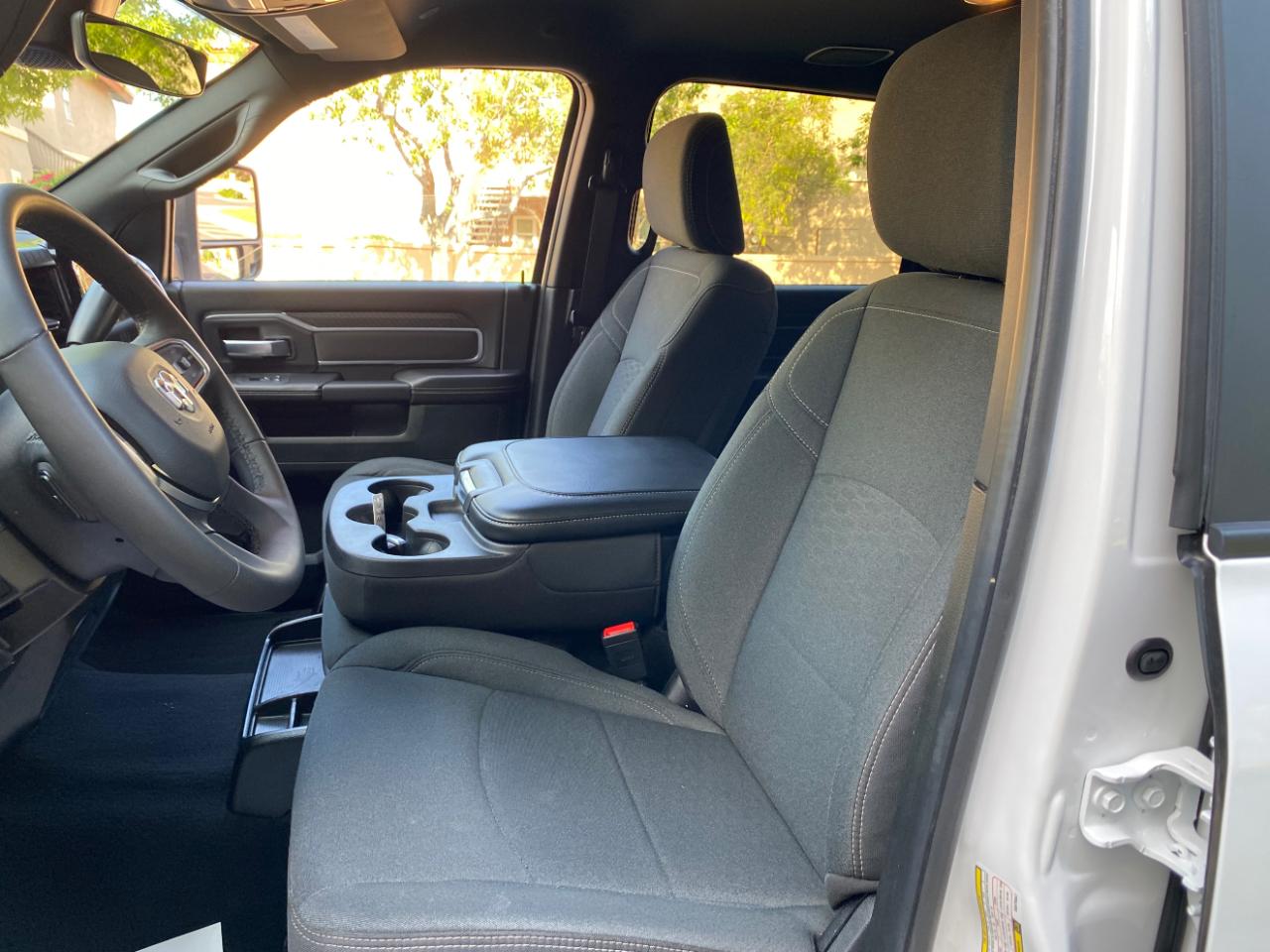 RAM 2500 Big Horn 4x4 Crew Cab 6'4" Box 2025
