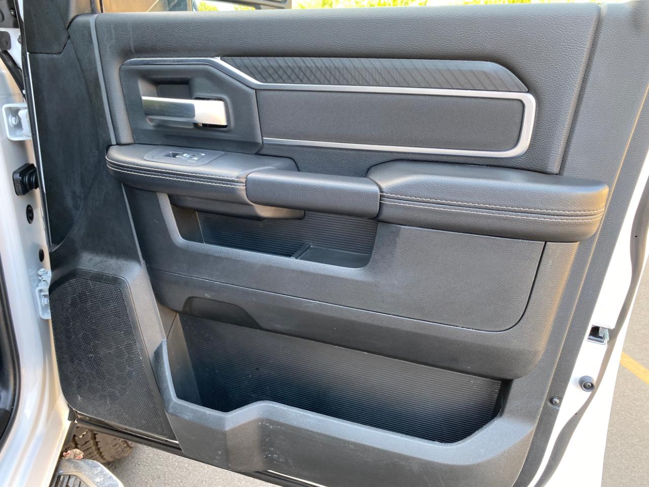 RAM 2500 Big Horn 4x4 Crew Cab 6'4" Box 2025