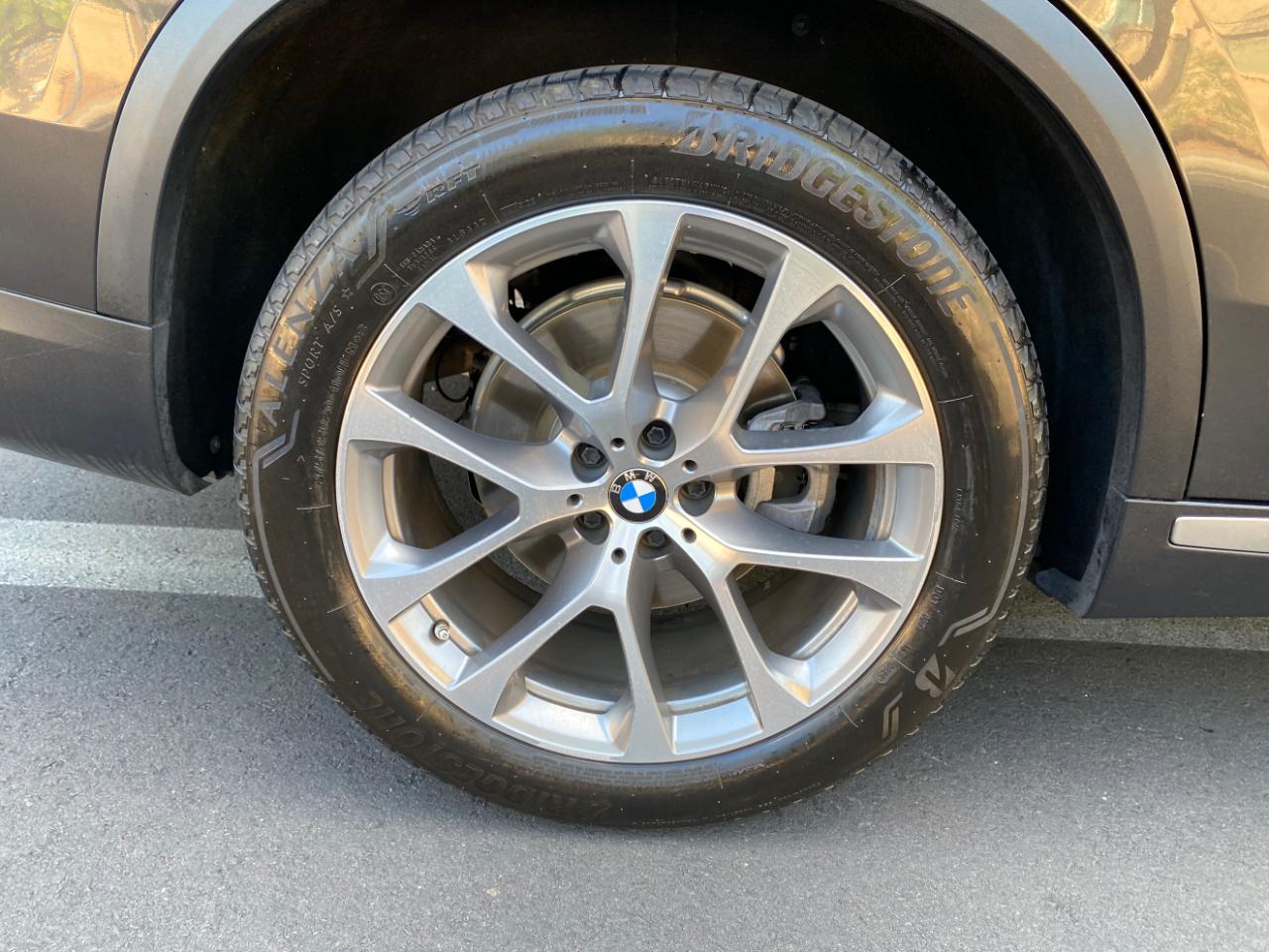 BMW X5 sDrive40i Sports Activity Vehicle 2020