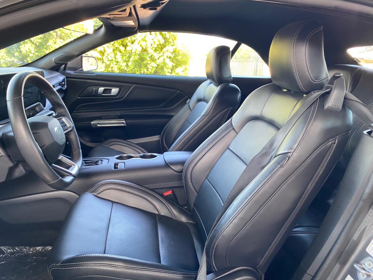 Ford Mustang EcoBoost Convertible 2025