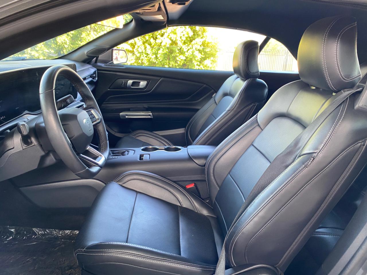 Ford Mustang EcoBoost Convertible 2025