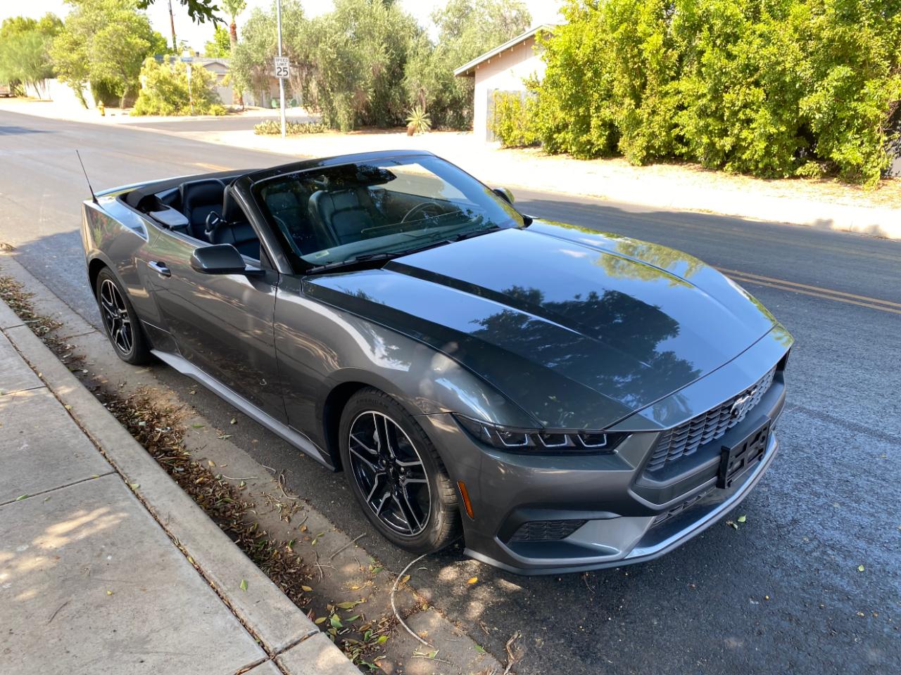 Ford Mustang EcoBoost Convertible 2025