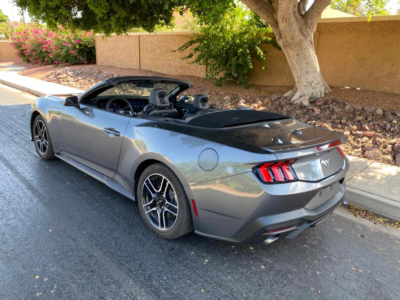 Ford Mustang EcoBoost Convertible 2025