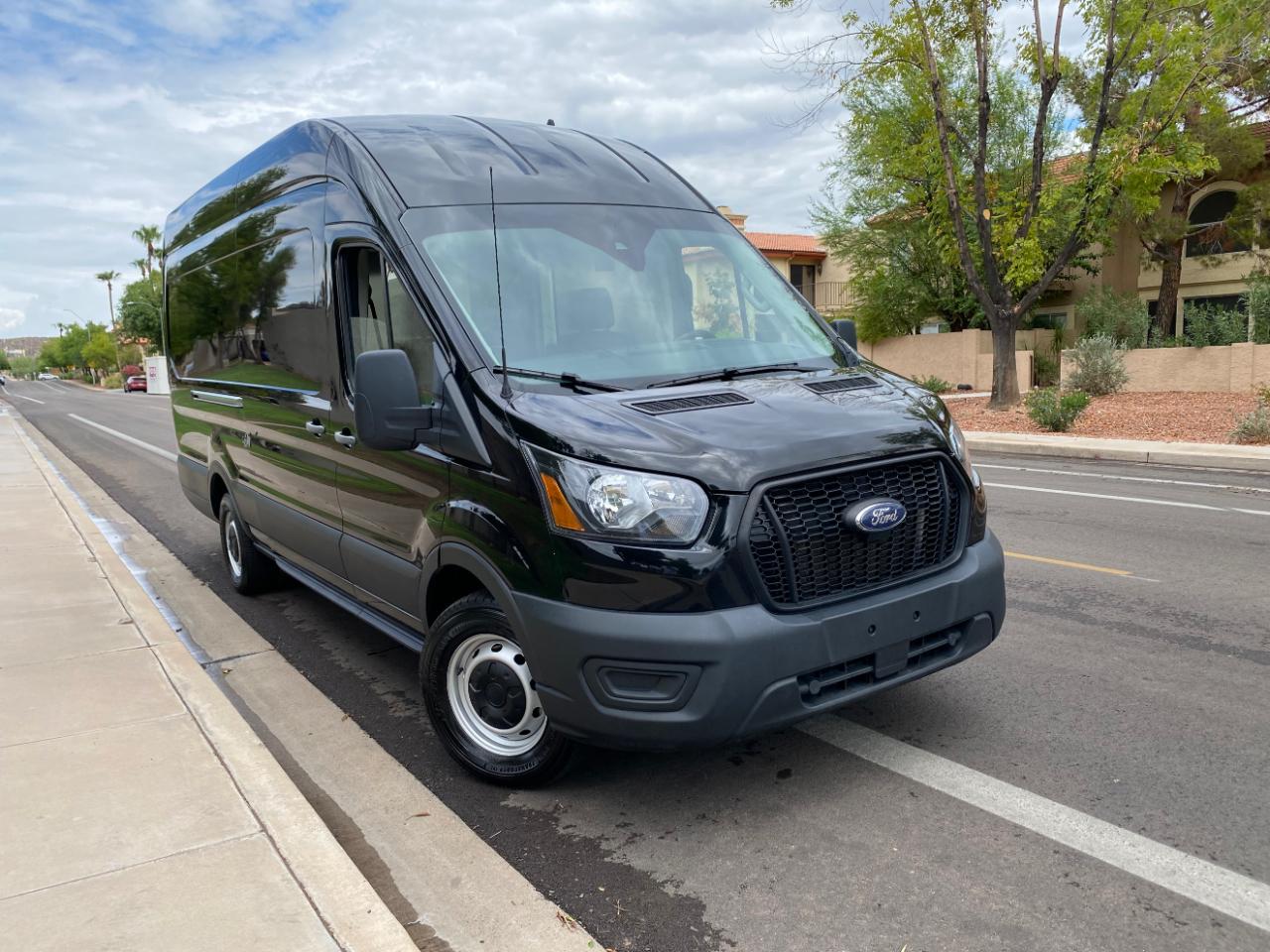 Ford Transit Cargo Van T-250 148" EL Hi Rf 9070 GVWR RWD 2023