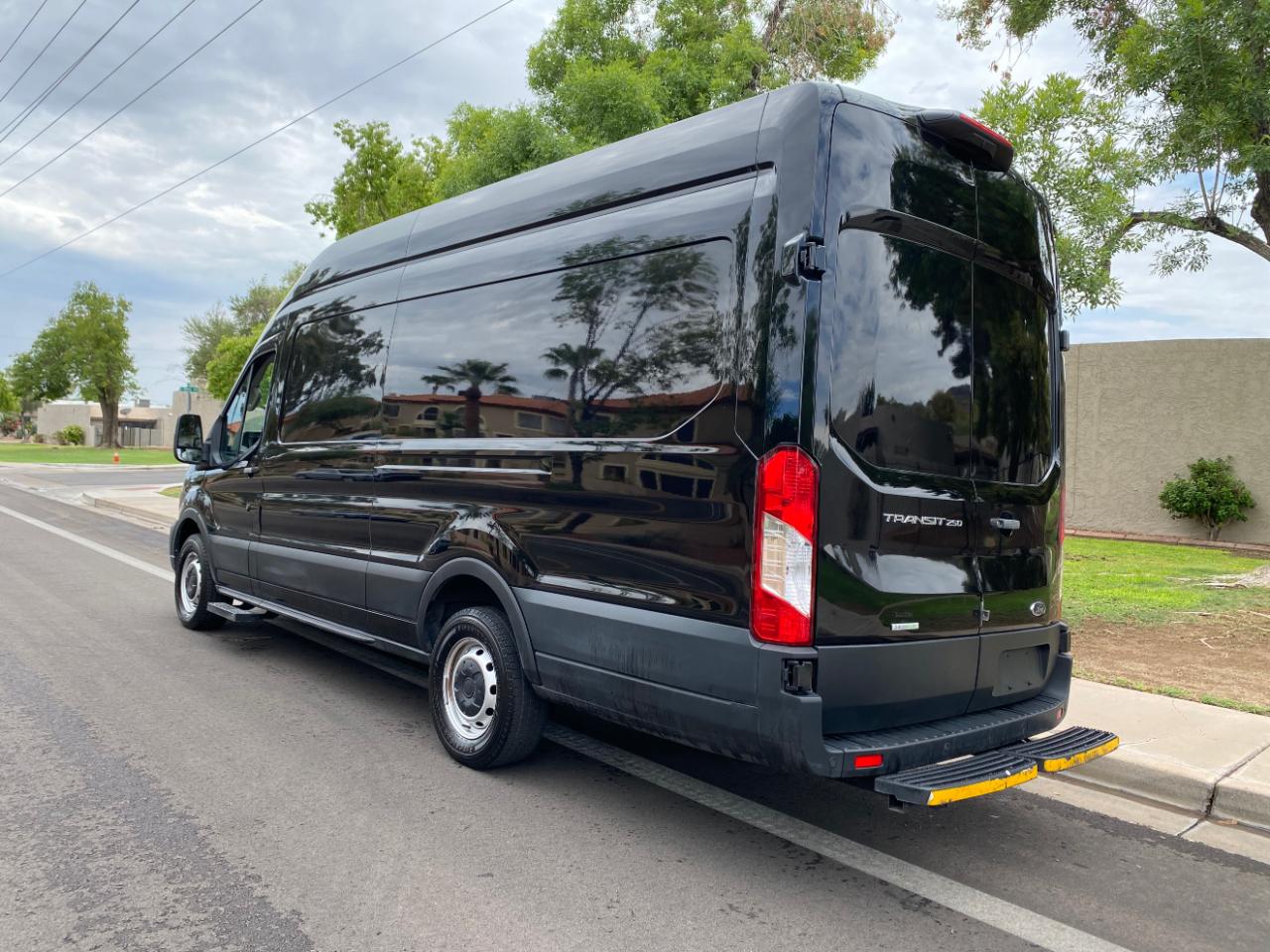 Ford Transit Cargo Van T-250 148" EL Hi Rf 9070 GVWR RWD 2023