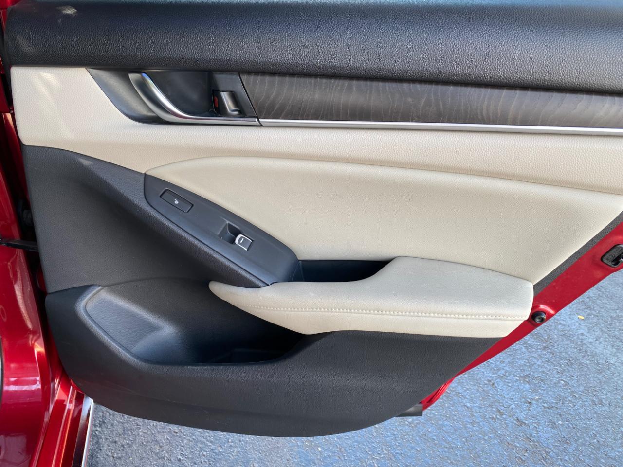 Honda Accord Sedan Touring 2.0T Auto 2018