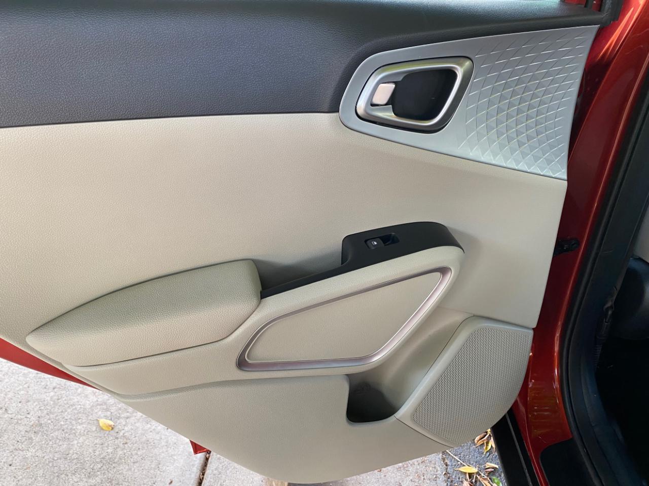Kia Soul LX IVT 2024