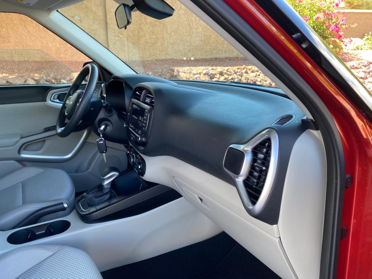 Kia Soul LX IVT 2024