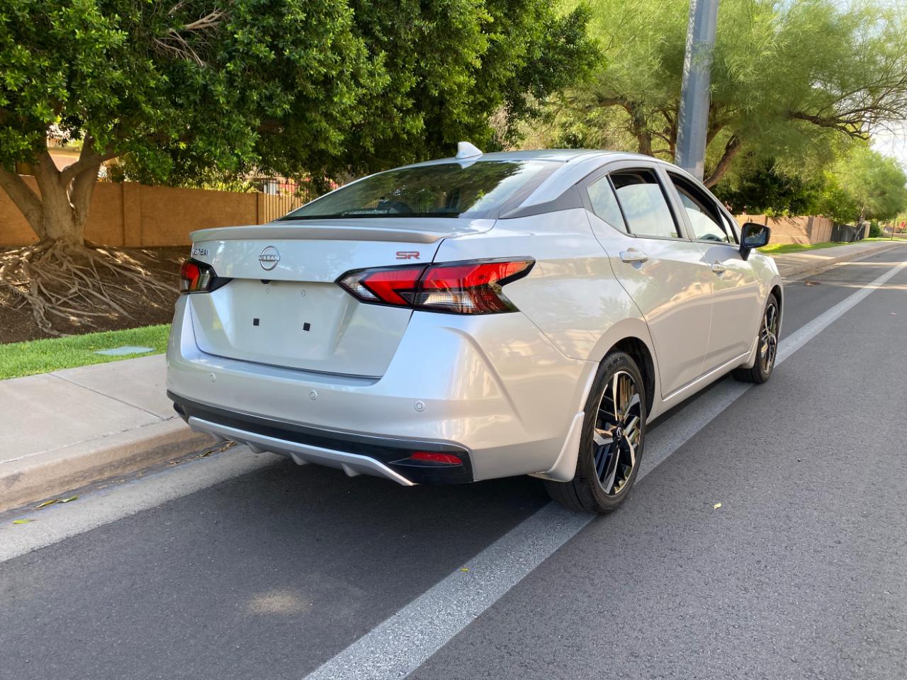 Nissan Versa SR CVT 2025
