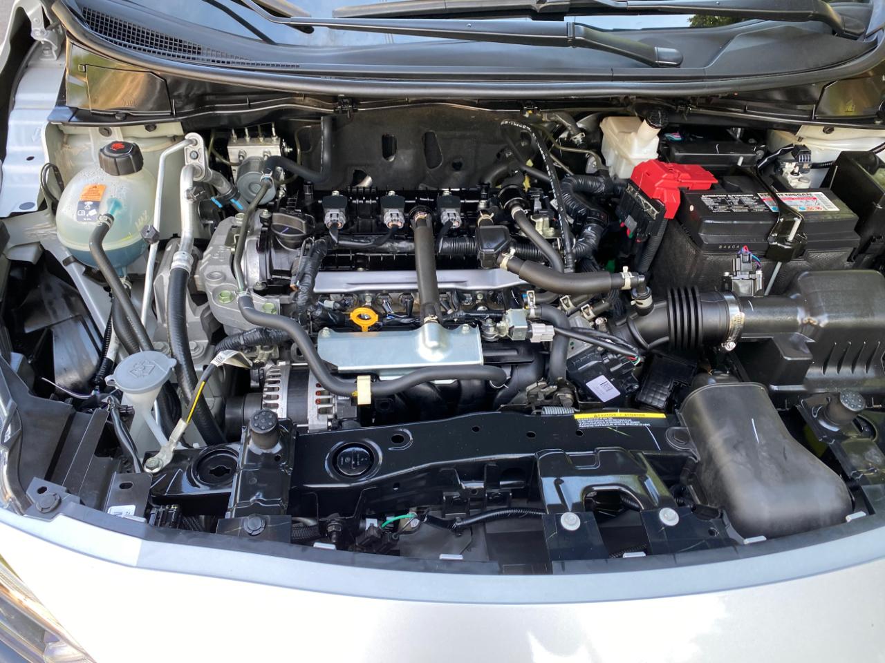 Nissan Versa SR CVT 2025