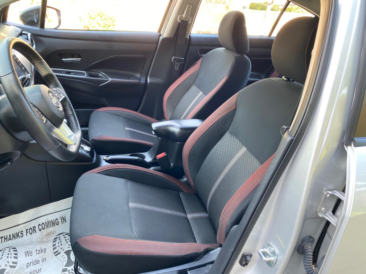 Nissan Versa SR CVT 2025