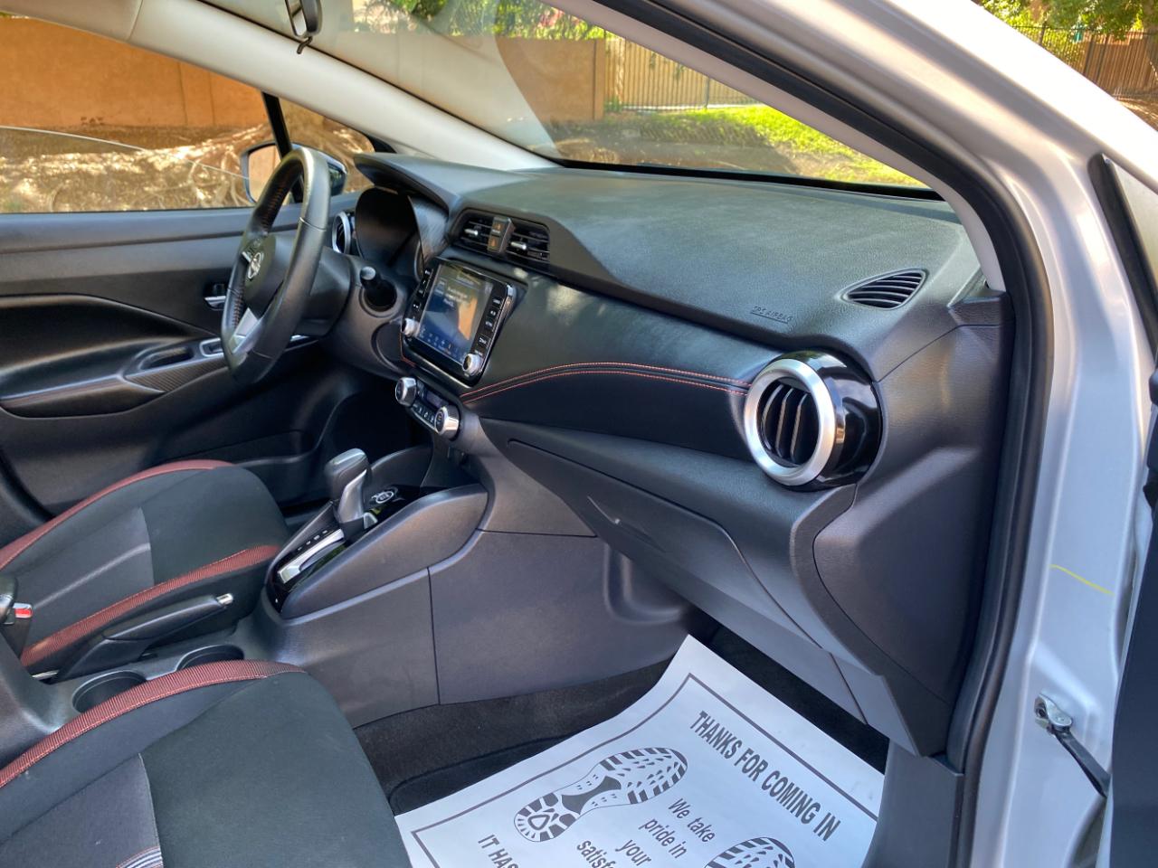 Nissan Versa SR CVT 2025
