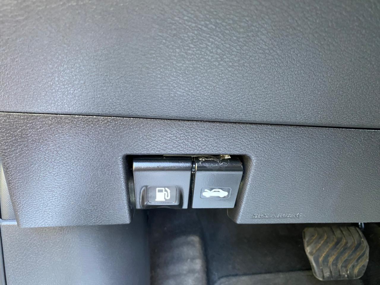 Nissan Versa SR CVT 2025
