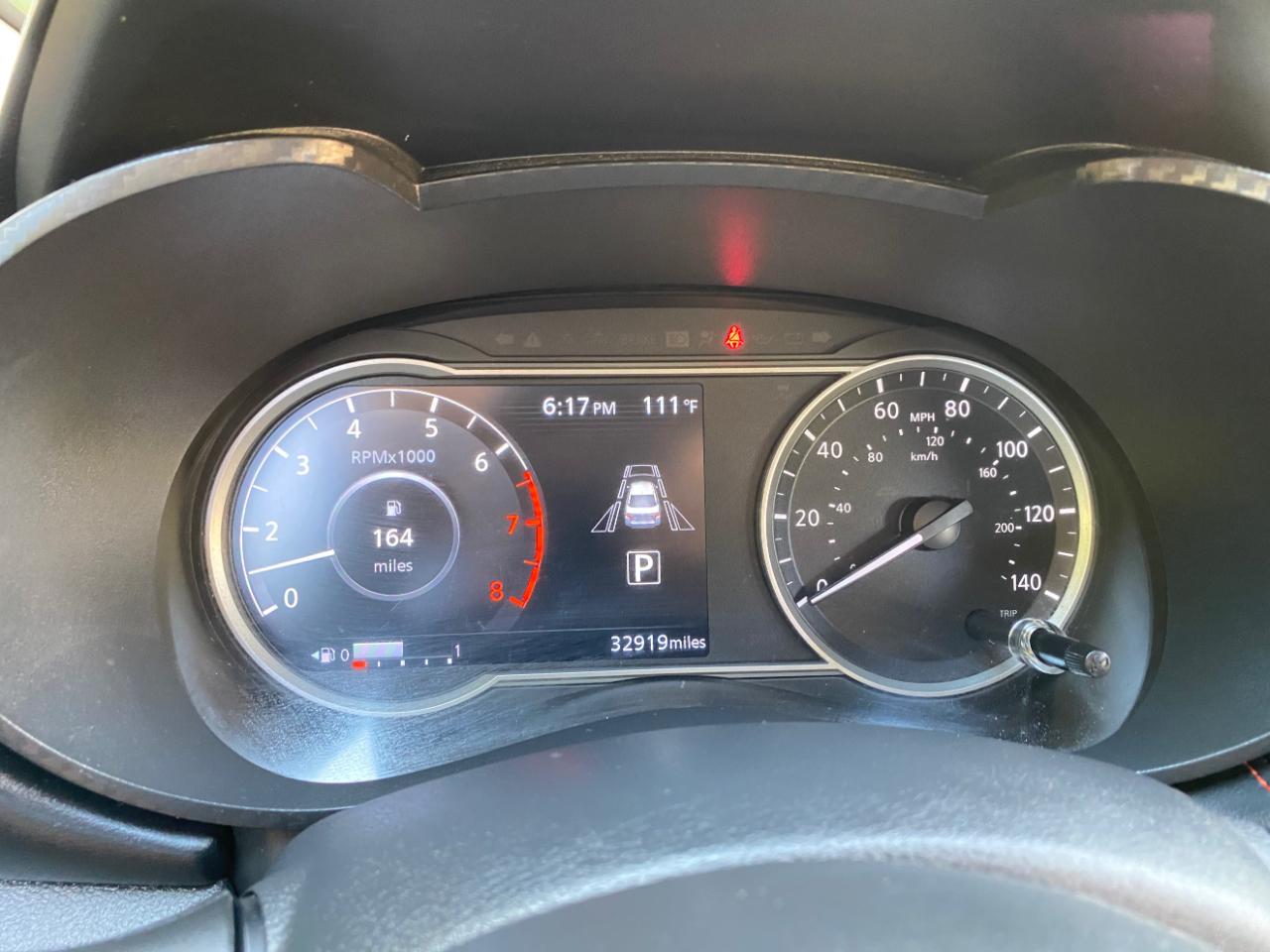 Nissan Versa SR CVT 2025