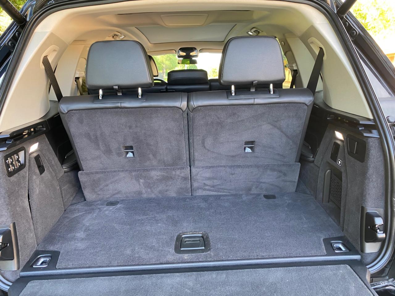 BMW X7 xDrive40i Sports Activity Vehicle 2025