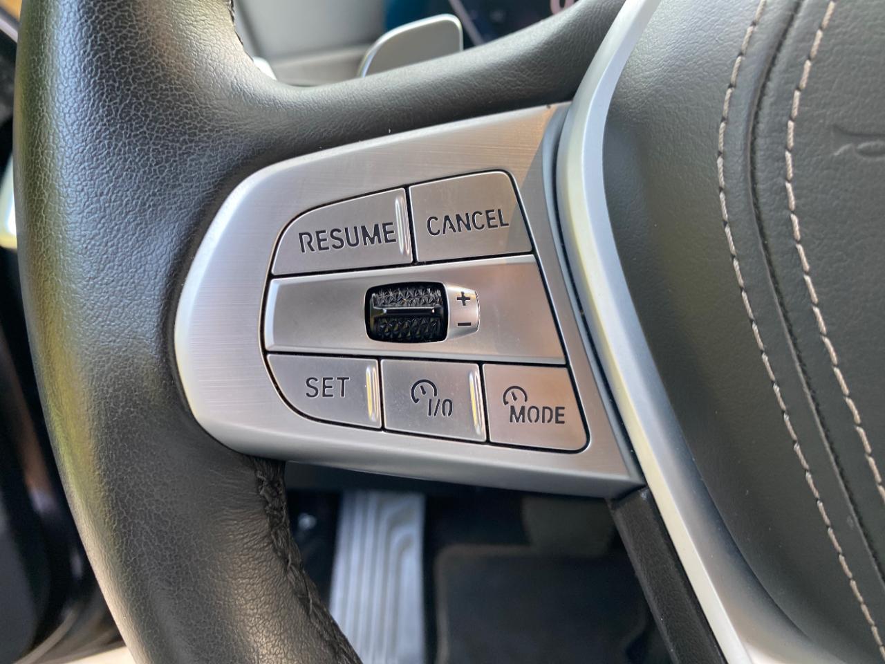 BMW X7 xDrive40i Sports Activity Vehicle 2025