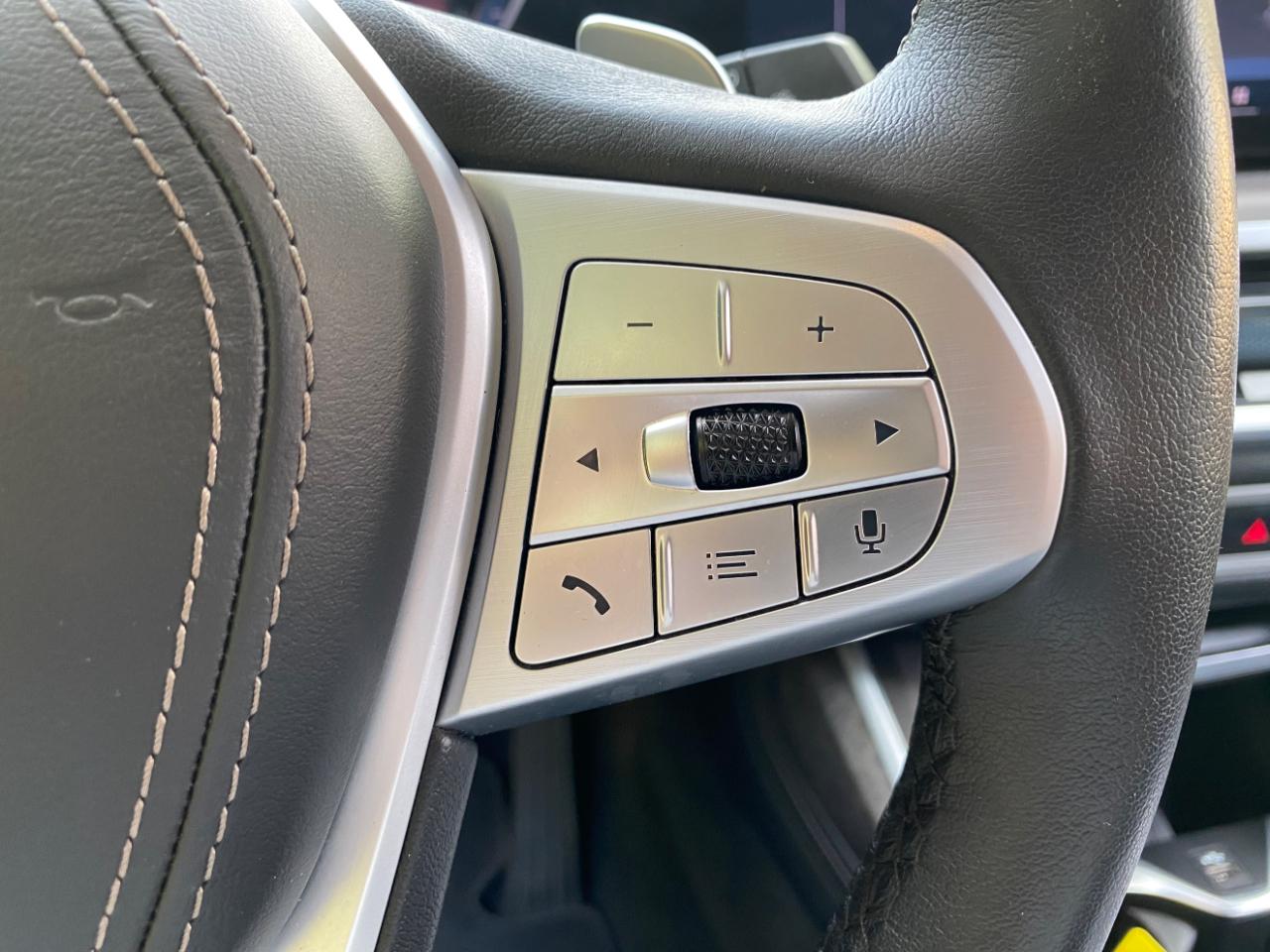BMW X7 xDrive40i Sports Activity Vehicle 2025