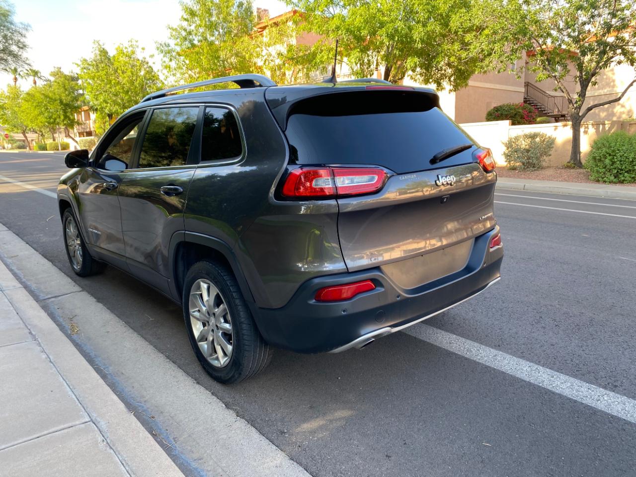 Jeep Cherokee Limited FWD 2018